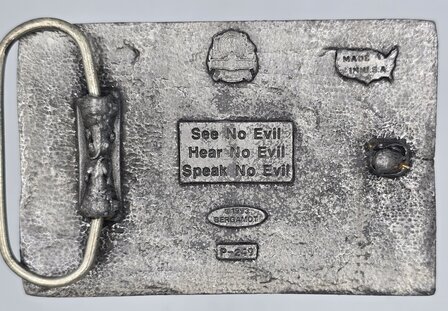 See, Hear, speak no evil  Buckle/Gesp